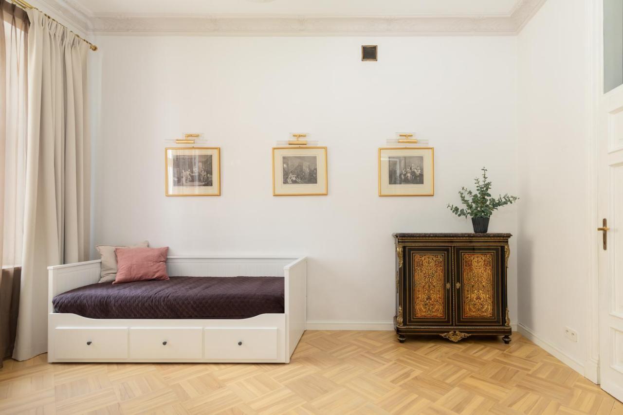 Marszalkowska 58 - Classy Two Bedroom Apartment With Balcony By Noclegi Renters Βαρσοβία Εξωτερικό φωτογραφία